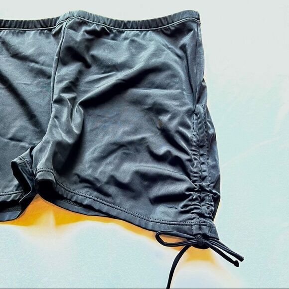 Perona NWT 2 piece swim suit 18W top Blk/grn/ylw fronds, shorts black side ties - Picture 11 of 12